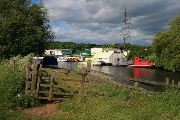 Photo 6"x4" Gate near Red Hill lock Ratcliffe on Soar c2010