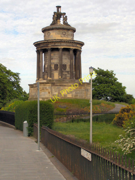 Photo 6"x4" Burns Monument Edinburgh c2010