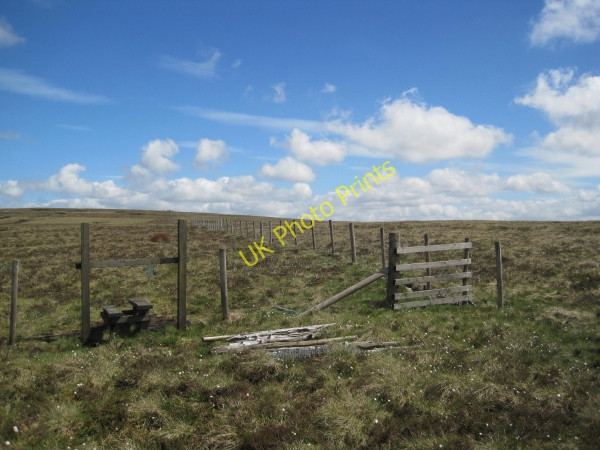 Photo 6"x4" Stile near Tom Smith's Stone Tom Smith's Stone c2010