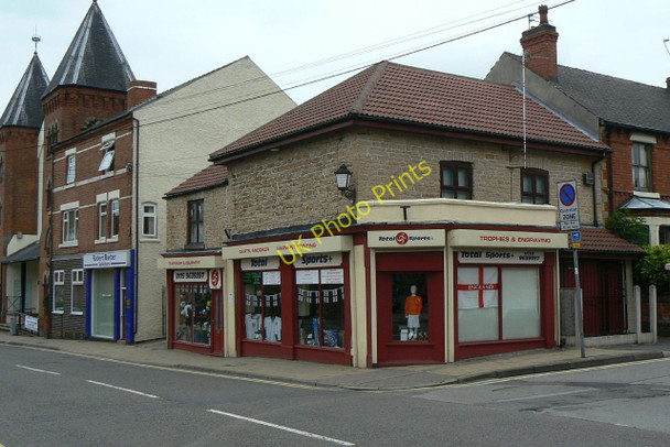 Photo 6"x4" Corner shop Hucknall c2010