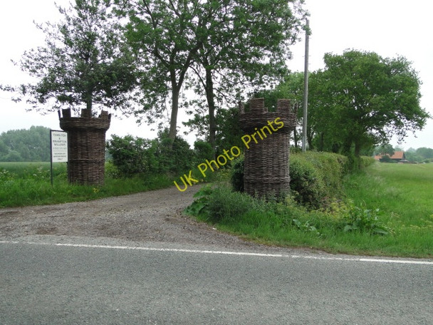 Photo 6"x4" Castles of wicker Uggeshall c2010
