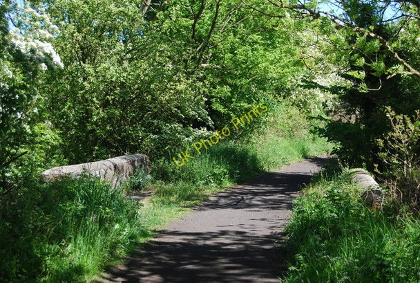 Photo 6"x4" Old railway line crossing a small bridge Fylingthorpe c2010