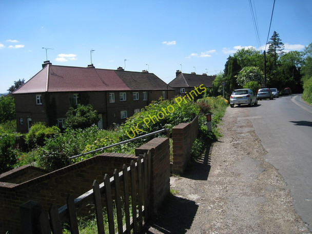 Photo 6"x4" Houses on Pilgrims Way Kemsing c2010
