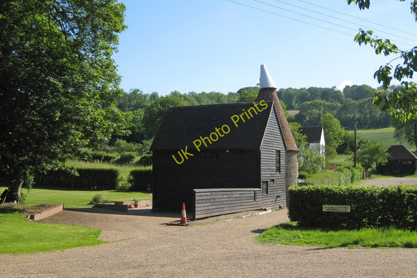 Photo 6"x4" Oast House at Upper Austin Lodge Farm, Upper Austin Lodge Road, Eynsford, Kent Eynsford c2010