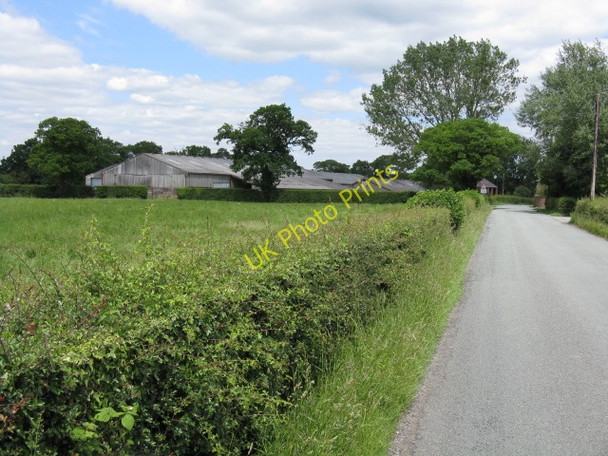Photo 6"x4" Roofs of Park House Farm Brereton Green c2010