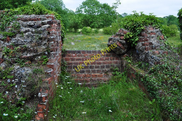 Photo 6"x4" Remains of the Southern Brick Kiln Wall Herringfleet c2010