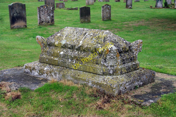 Photo 6"x4" St Nicholas, Gayton, Norfolk - Churchyard Gayton\/TF7219 c2010