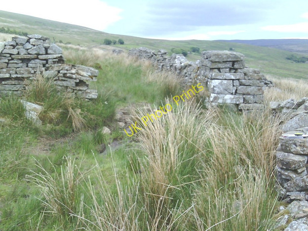 Photo 6"x4" Dry stone walls beside footpath near Flust Grisdale c2010