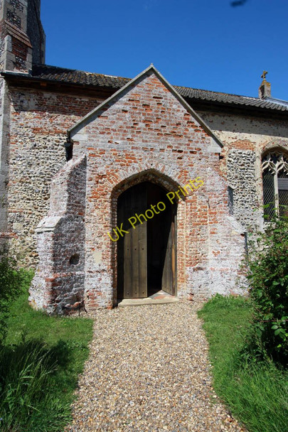 Photo 6"x4" St Mary, Shotesham, Norfolk - Porch Hawes' Green c2010
