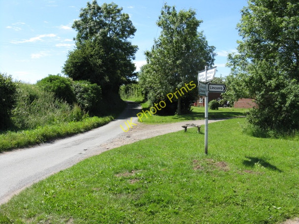 Photo 6"x4" Rural Crossroads Boreley c2010