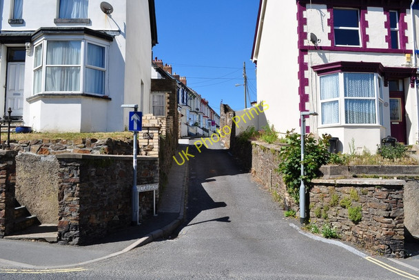 Photo 6"x4" Victoria Grove on Meddon Street Bideford c2010