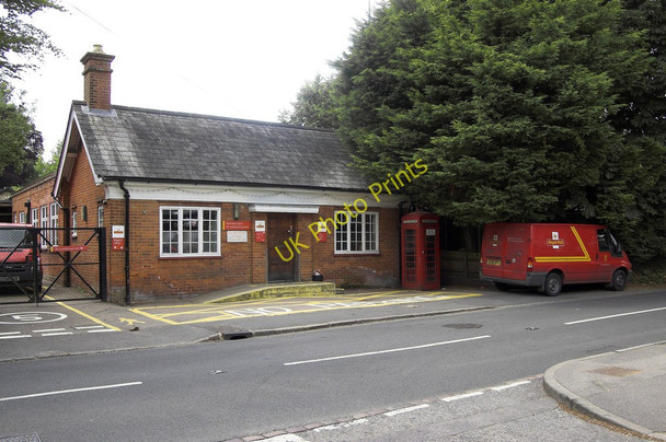 Photo 6"x4" East Horsley Delivery Office East Horsley c2010