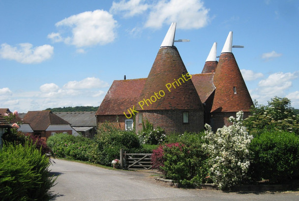 Photo 6"x4" Trottenden Oast, Lidwells Lane, Goudhurst, Kent Broad Ford c2010