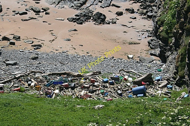 Photo 6"x4" Flotsam and Jetsam Collieston\/NK0328 c2010