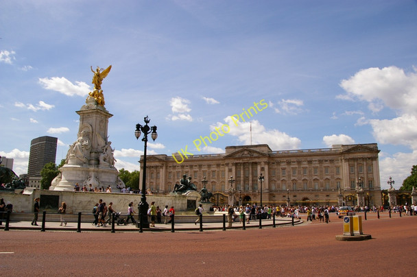 Photo 6"x4" Buckingham Palace and Victoria Memorial Westminster c2010