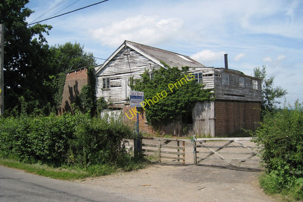 Photo 6"x4" Unconverted Oast House at Follyhill Farm, Goudhurst Road, Staplehurst, Kent Cranbrooke Common c2010