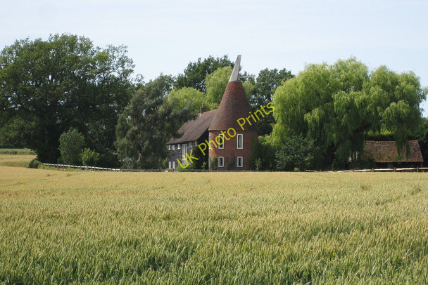 Photo 6"x4" Brownings Oast, Hale Oak Road, Chiddingstone, Kent Charcott c2010