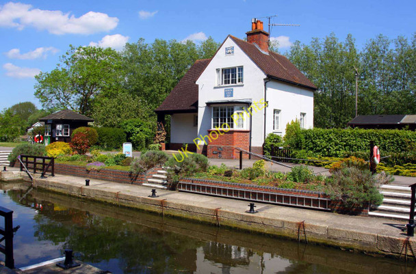 Photo 6"x4" The lock keepers house at Benson Wallingford c2010