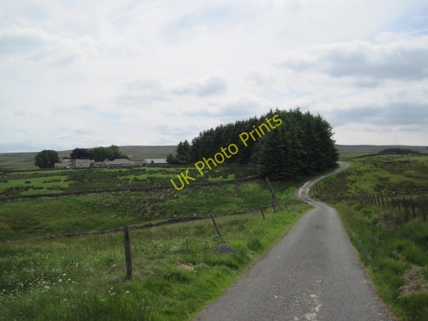 Photo 6"x4" Road to Harwood Shield Hangman Hill c2010
