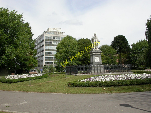 Photo 6"x4" Southampton, Watts Monument Southampton c2010