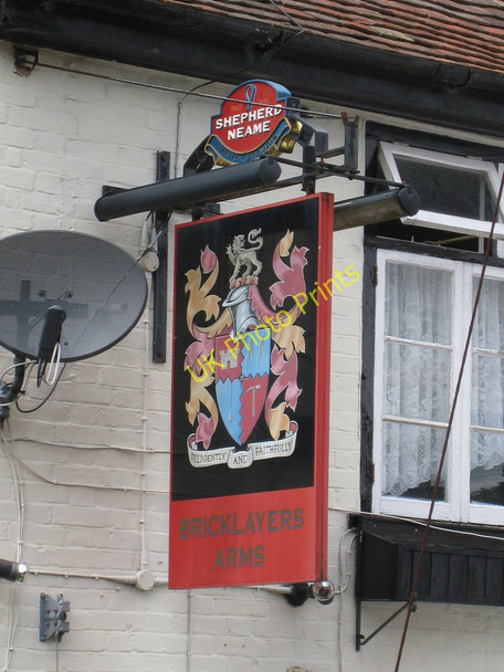 Photo 6"x4" Bricklayers Arms sign Halfway Street c2010