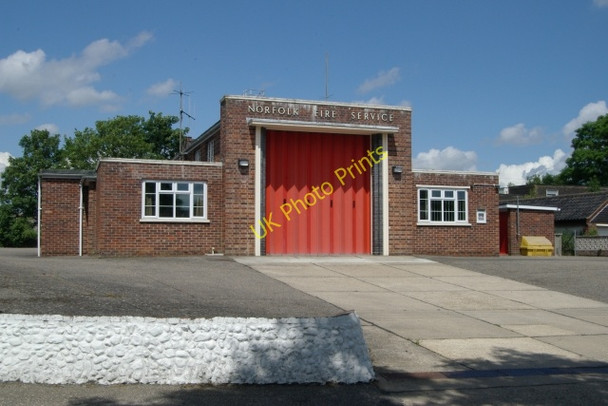 Photo 6"x4" Harleston fire station Harleston\/TM2483 c2010