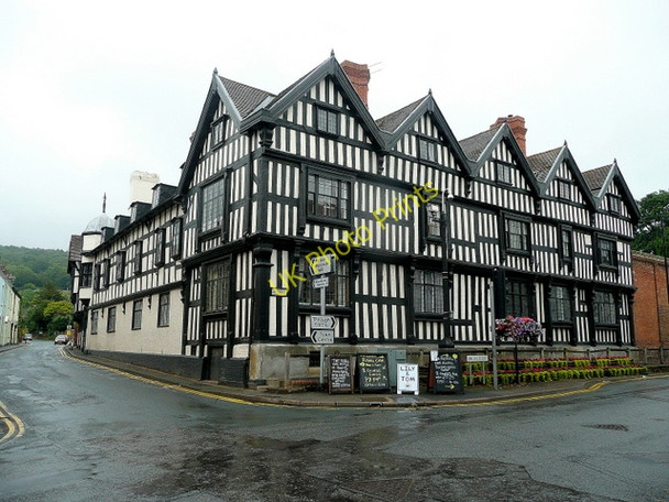 Photo 6"x4" Corner building, Ledbury Ledbury c2010