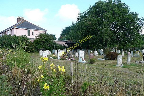 Photo 6"x4" Wootton Cemetery Wootton\/SZ5492 c2010