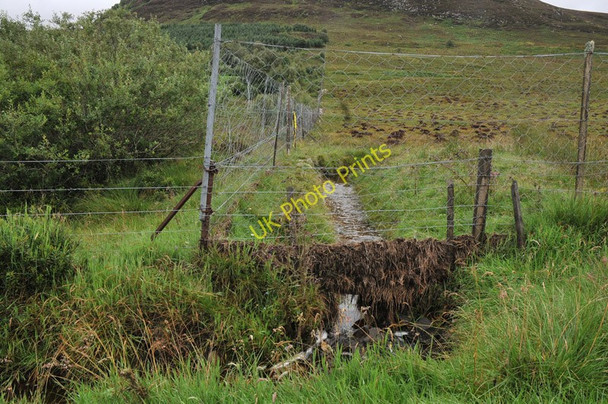 Photo 6"x4" Small stream on the slopes of Meall an Tarsaid Whitebridge\/NH4815 c2010