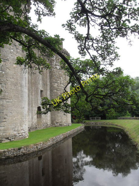 Photo 6"x4" Nunney Castle and moat Nunney c2010