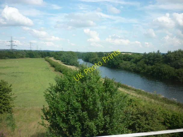 Photo 6"x4" The River Calder Methley Lanes c2010