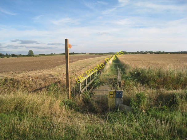 Photo 6"x4" Footpath to Barrow upon Humber New Holland\/TA0823 c2010