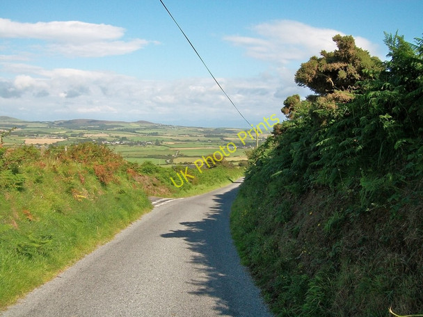Photo 6"x4" The start of the steep descent towards Botwnnog Bryncroes c2010