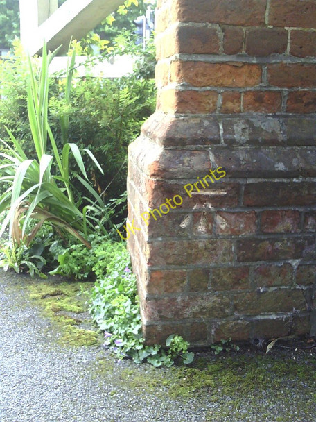 Photo 6"x4" Benchmark on buttress of Summertown United Reformed Church Sunnymead\/SP5009 c2010