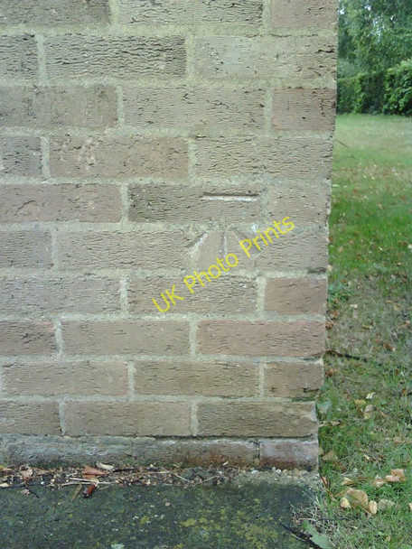 Photo 6"x4" Benchmark on flats (#448) Banbury Road Cutteslowe c2010