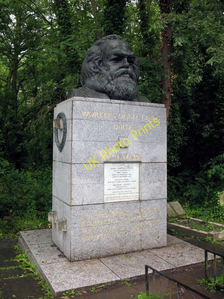 Photo 6"x4" Karl Marx tomb, Highgate cemetery Camden Town c2007