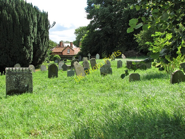 Photo 6"x4" All Saints' church in Tibenham - churchyard Pristow Green c2010