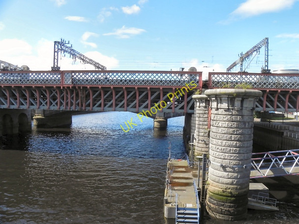 Photo 6"x4" Second Caledonian Railway Bridge Glasgow c2010