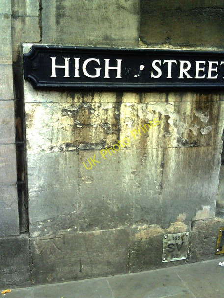 Photo 6"x4" Benchmark on #61 High Street Oxford\/SP5106 c2010