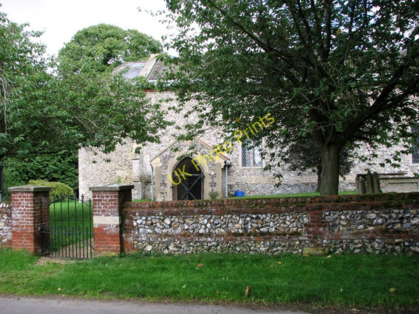 Photo 6"x4" St Andrew's church in Hoe Hoe\/TF9916 c2010