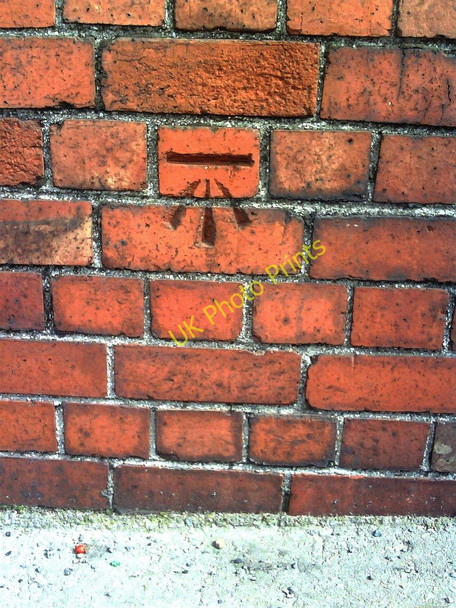 Photo 6"x4" Benchmark on Bath Road bridge over the Great Western Main Line Barton Hill\/ST6072 c2010