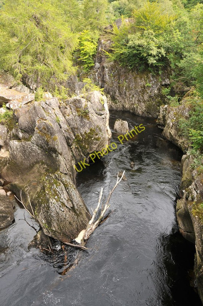 Photo 6"x4" River Lyon looking downstream Fortingall c2010
