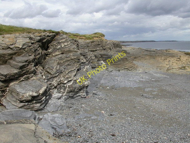 Photo 6"x4" Calcite veined limestone cliffs at Slade Slade\/X7498 c2010