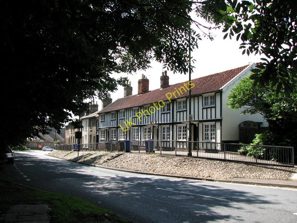 Photo 6"x4" Timber-framed cottages in Hollow Road, Bury St Edmunds Bury St Edmunds c2010