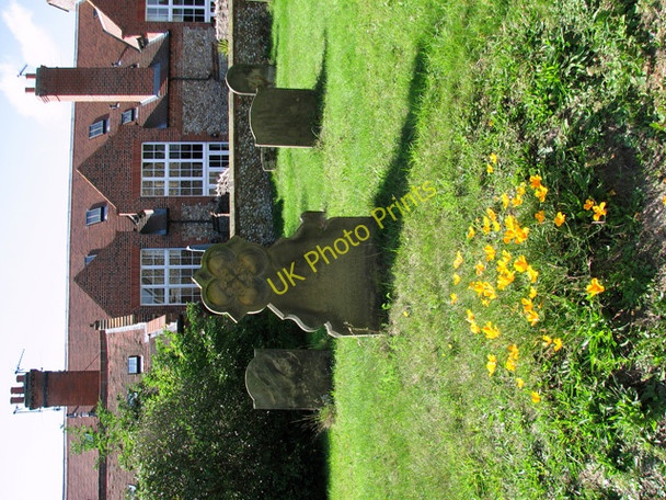 Photo 6"x4" The old school in Burnham Ulph-cum-Sutton Burnham Market c2010