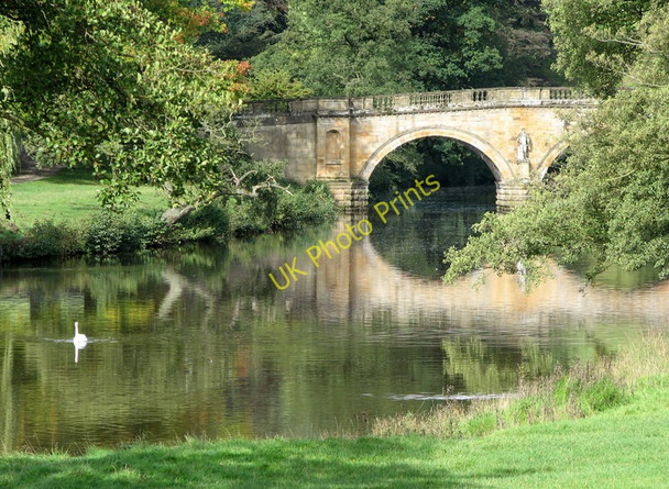 Photo 6"x4" Chatsworth: bridge over the Derwent Dunsa c2010