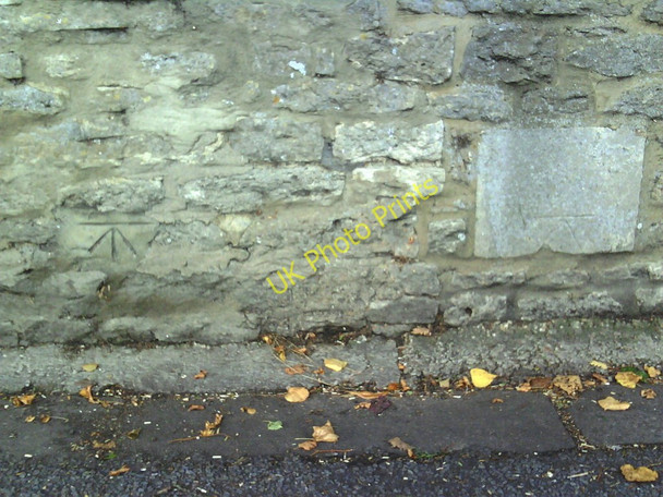 Photo 6"x4" Possible benchmarks on the wall on north side of Caldecott Road Abingdon c2010