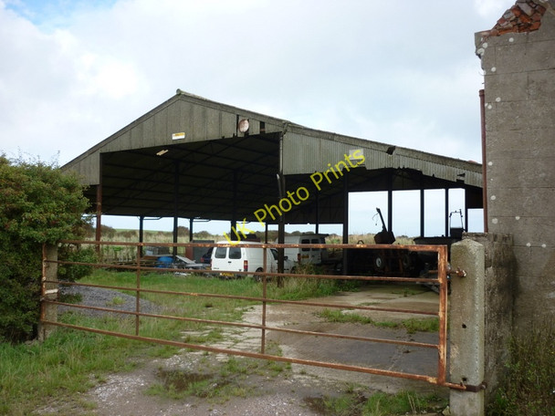 Photo 6"x4" A Barn at Manor Farm Great Cowden c2010