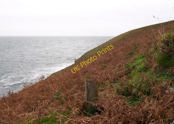 Photo 6"x4" The cliff top immediately north of Trwyn Llech-y-doll Mynydd Gilan c2010