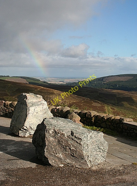 Photo 6"x4" Rainbow over the Mearns Thorter Hill c2010